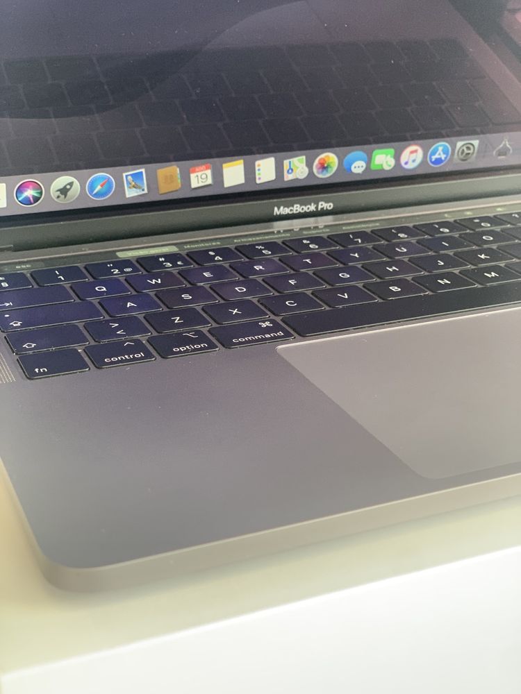 Mabook pro 13 Touchbar A2149 / Late 2019 / 18 meses garantia / Loja