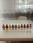 Komplet 10 sztuk figurek Playmobil do zabawy . Polecam .