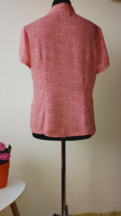 Bluzka z wiązaniem na lato lekka