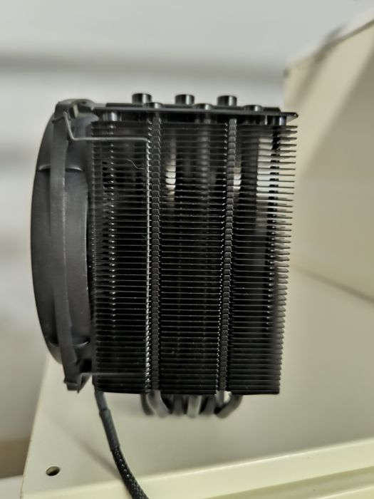 Cooler / Dissipador de CPU be quiet! Dark Rock 4