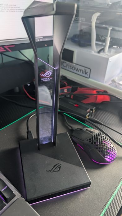 ASUS ROG Throne ARGB - stojak na słuchawki i game DAC w jednym