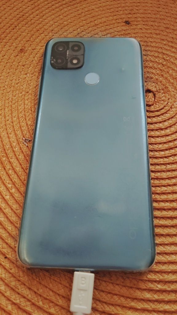 Oppo64 GB 4 ram telefon