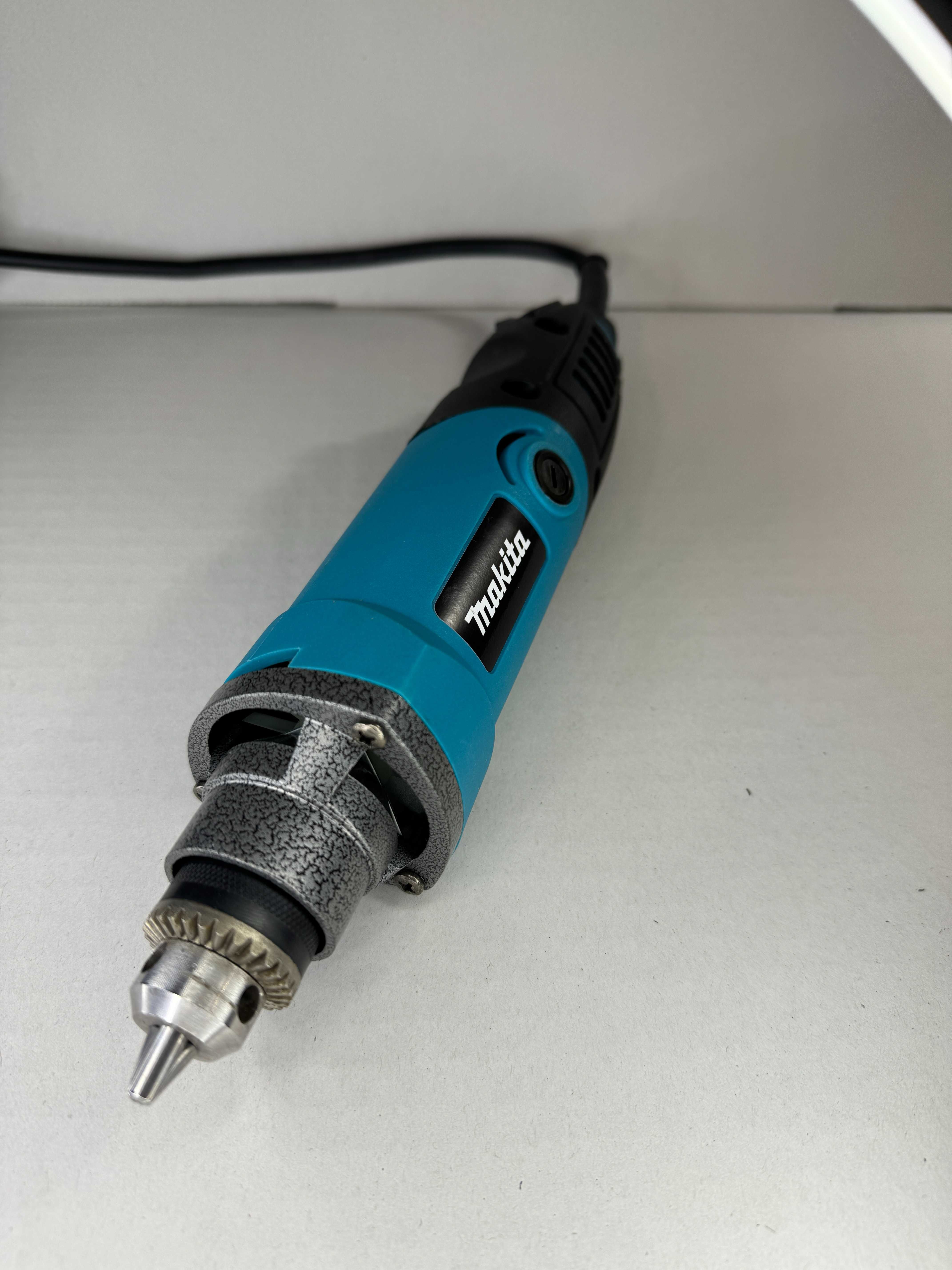 Дрель-гравер Makita GD0210 (КЕЙС, +50 насадок, вал, патрон 6,5мм)