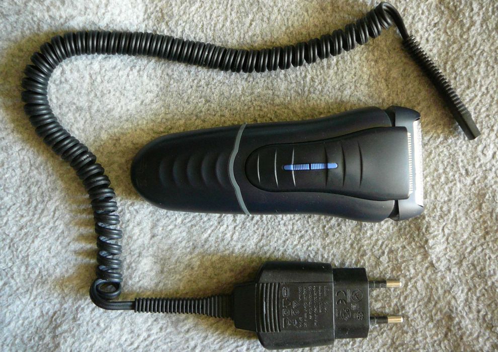 Бритва электрическая Braun Series 1 130s-1 (новая)