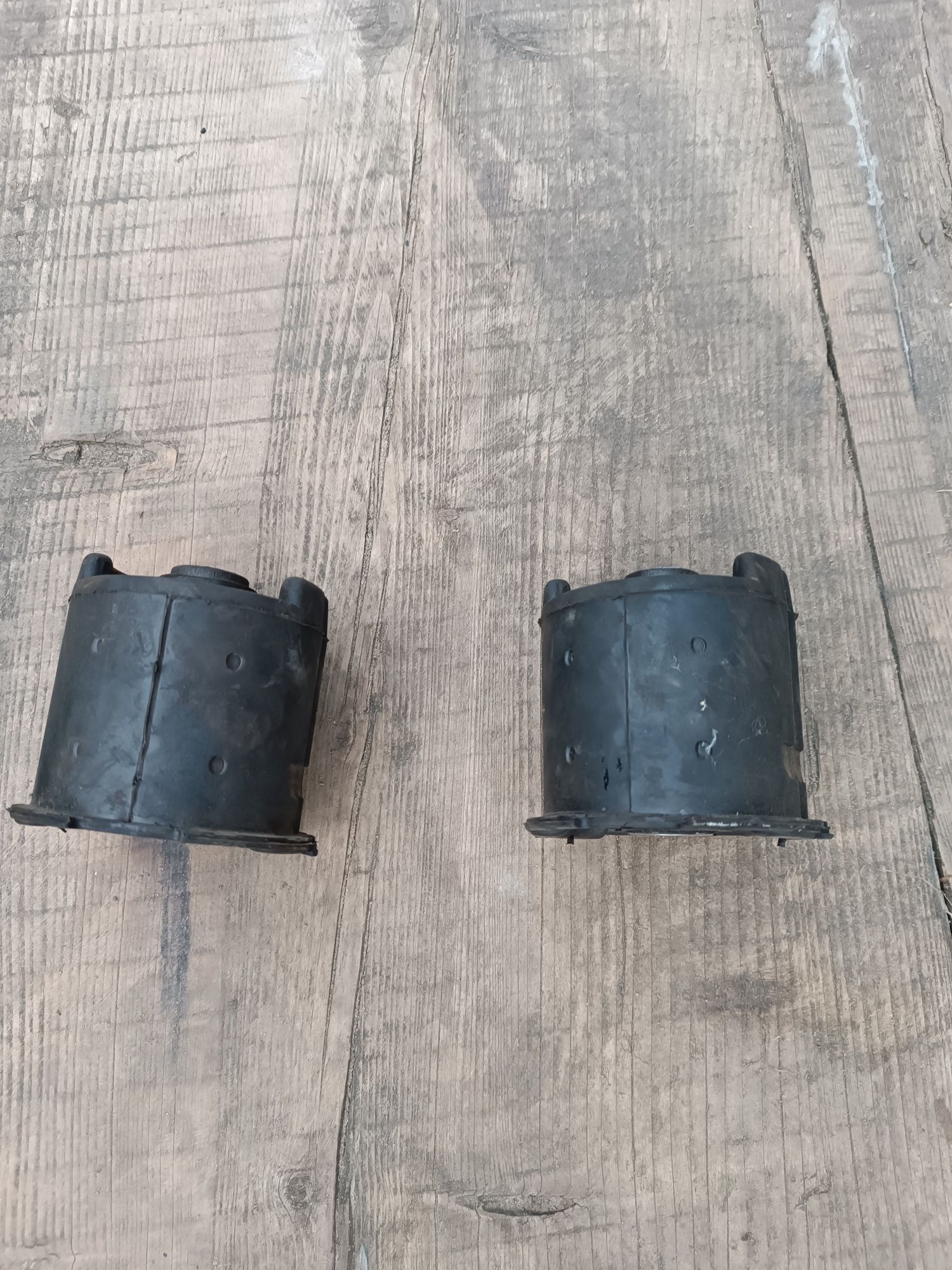 Сайлентблок задньої балки bmw e34 (БМВ Е34)
