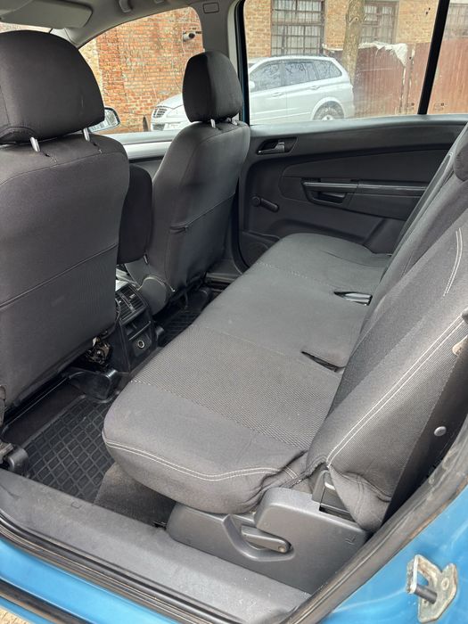 Продам сімейне авто в нормальному стані