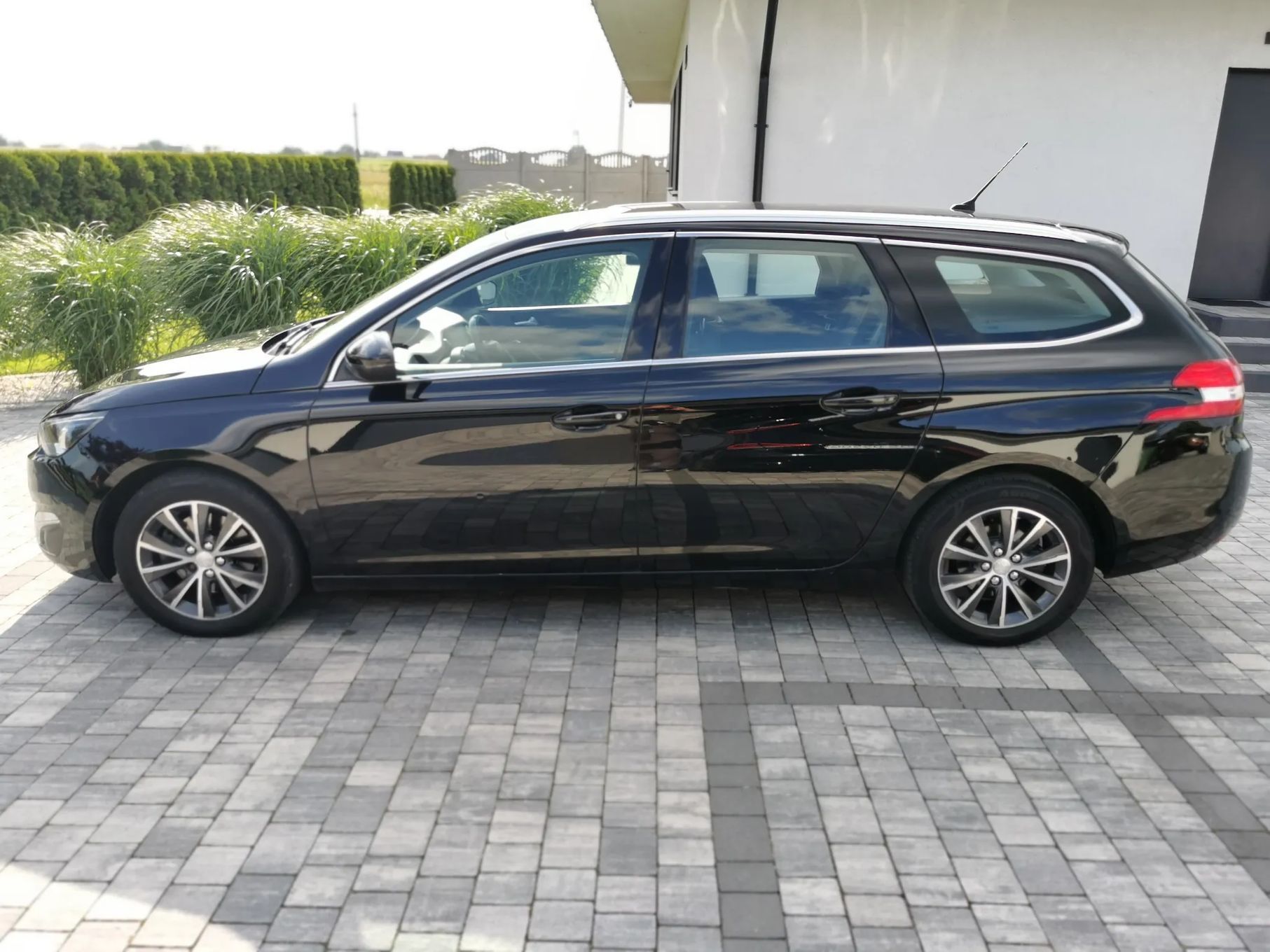 Peugeot 308 _2015_2.0hdi_AUTOMAT_fullLED_zarejestrowany w kraju_BEZ WKLADU