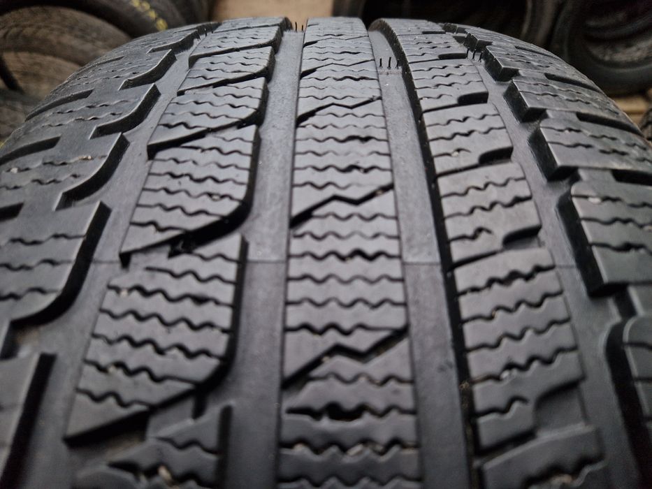 235/50R18 Kumho I Zen KW27 Зима склад шини резина покрышки