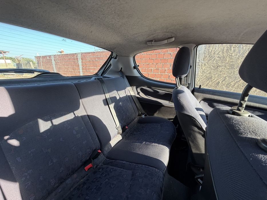 Peugeot 206 1.1 gasolina