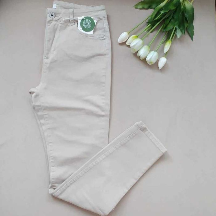 Spodnie dżinsy jeansy kremowe beżowe 38 M