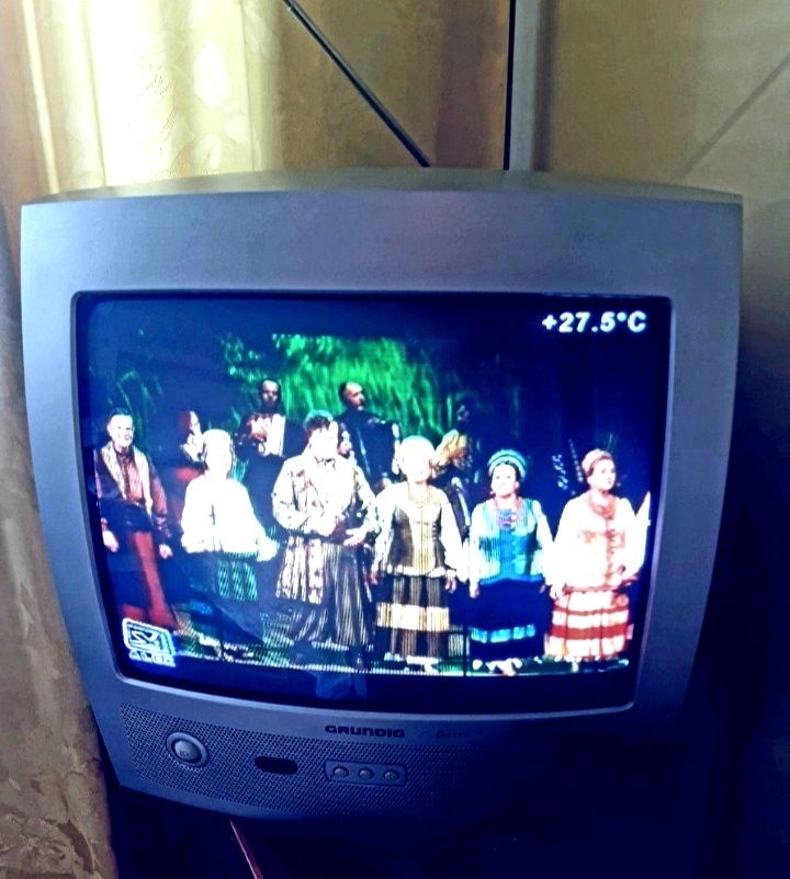 Телевизор Германия Grundig Davio (диагональ 37 см)
