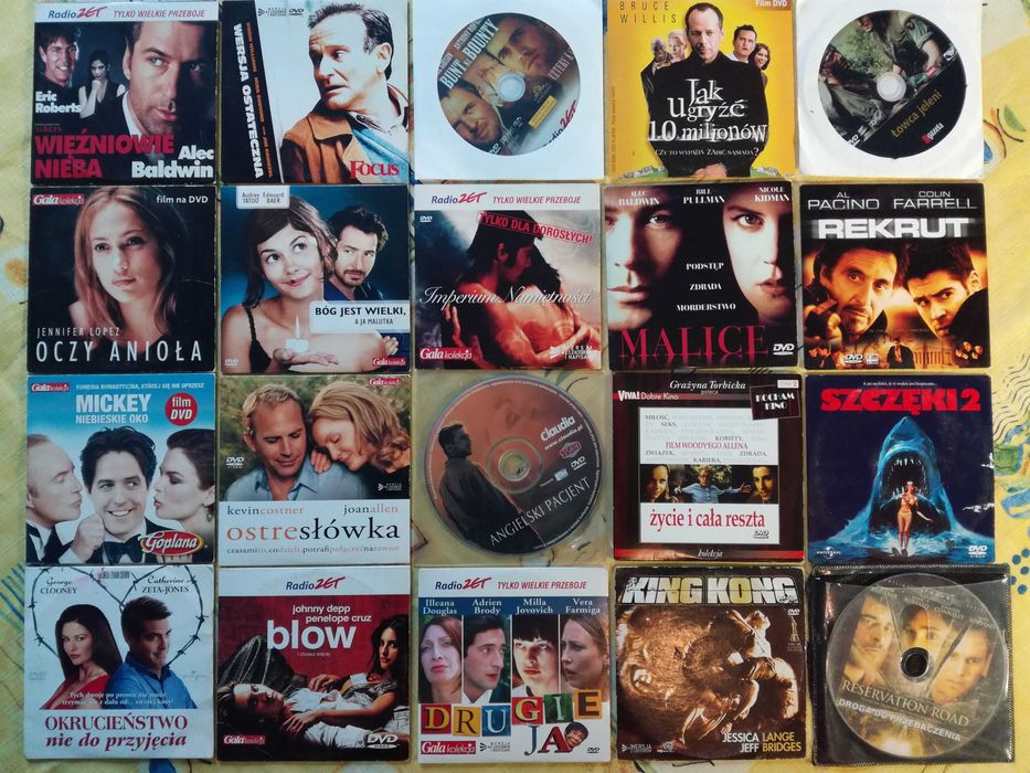 Filmy CD i DVD, większość z lektorem  i napisami PL.