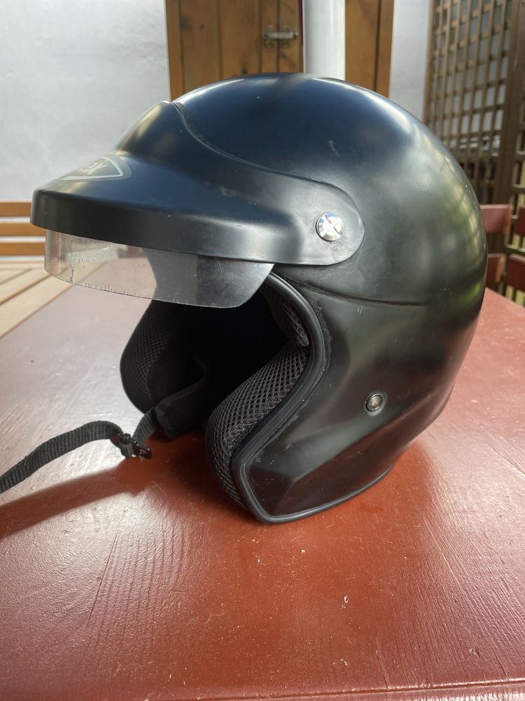 Kask motocyklowy Uvex Jet 180