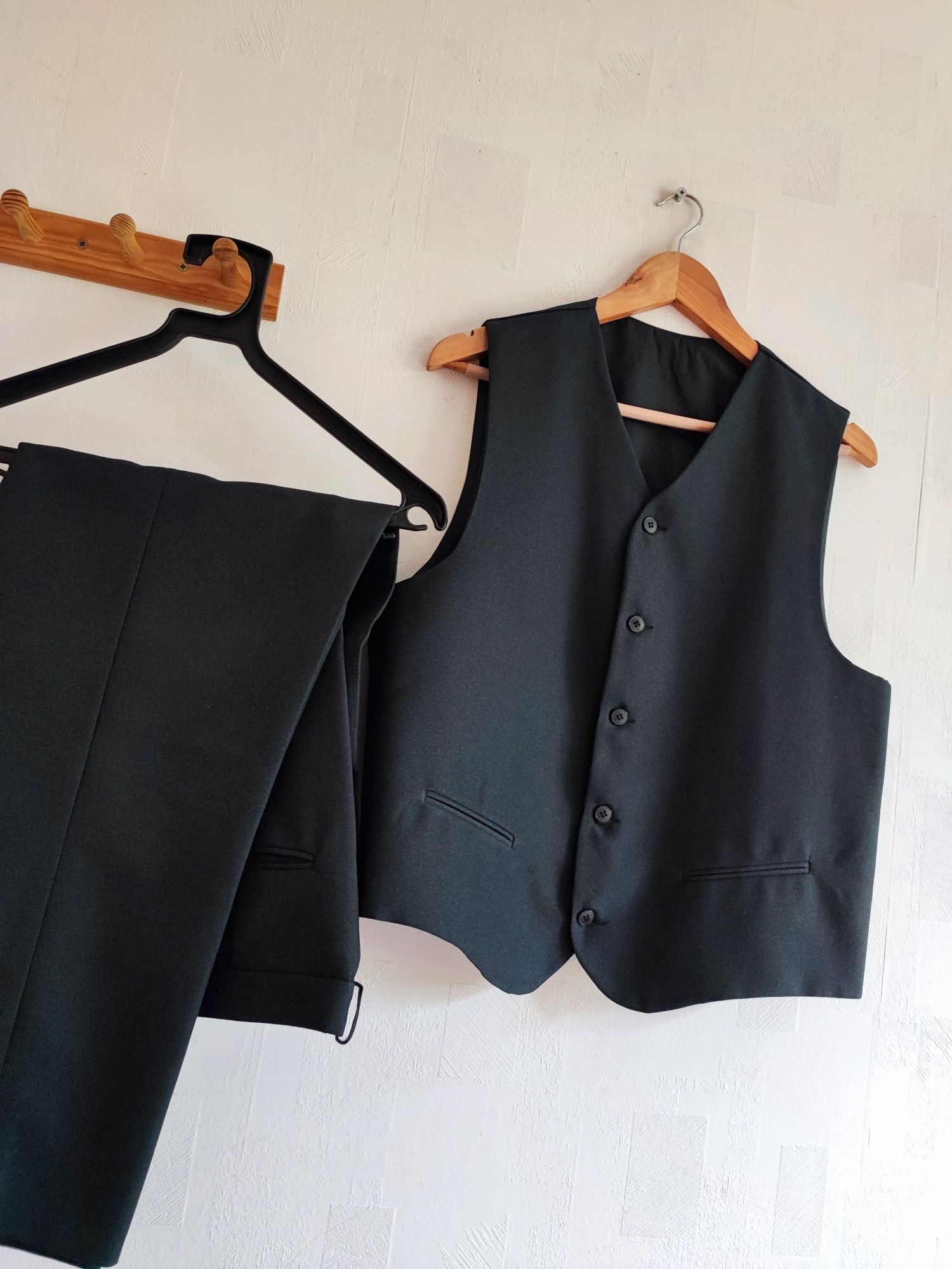 Czarny elegancki komplet męski garniturowy L/XL wesele klasyk