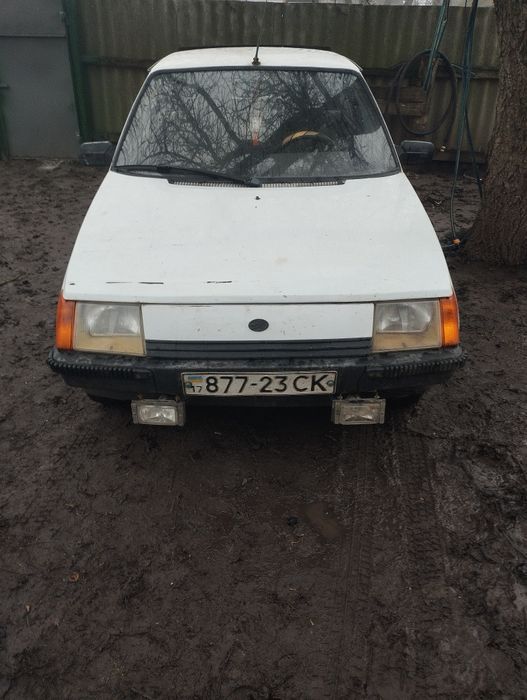 Продам таврію в робочому стані сів і поїхав  є страховка.