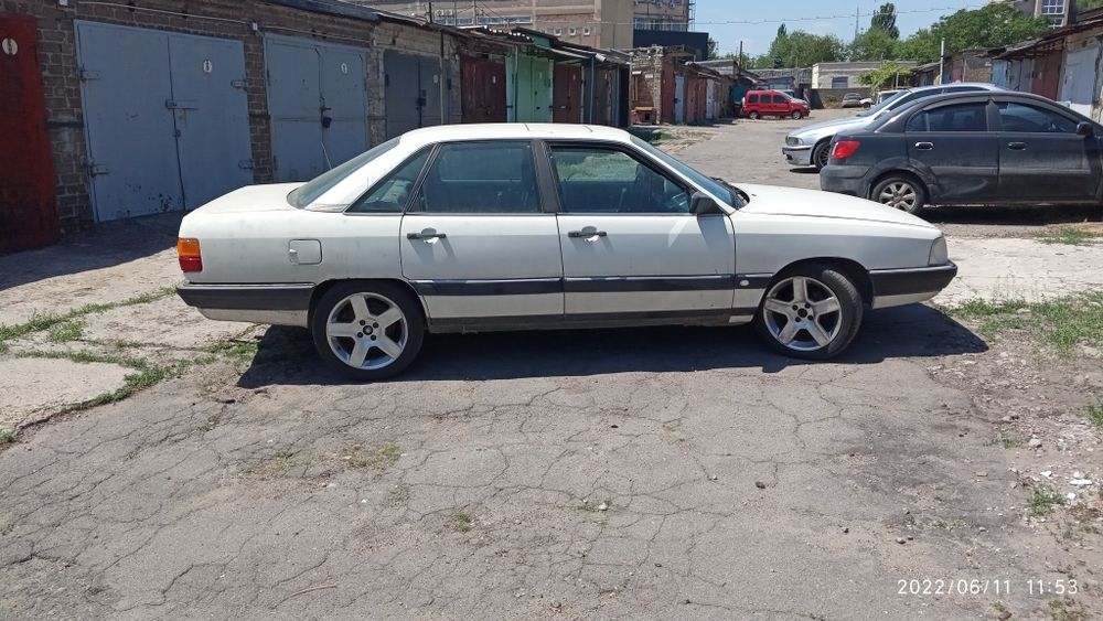 Продам авто Ауді 100