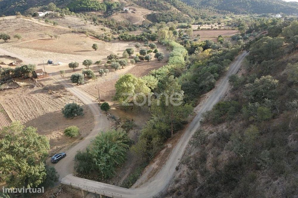 Terreno Rústico em Foz do Ribeiro, Messines, com 360m2