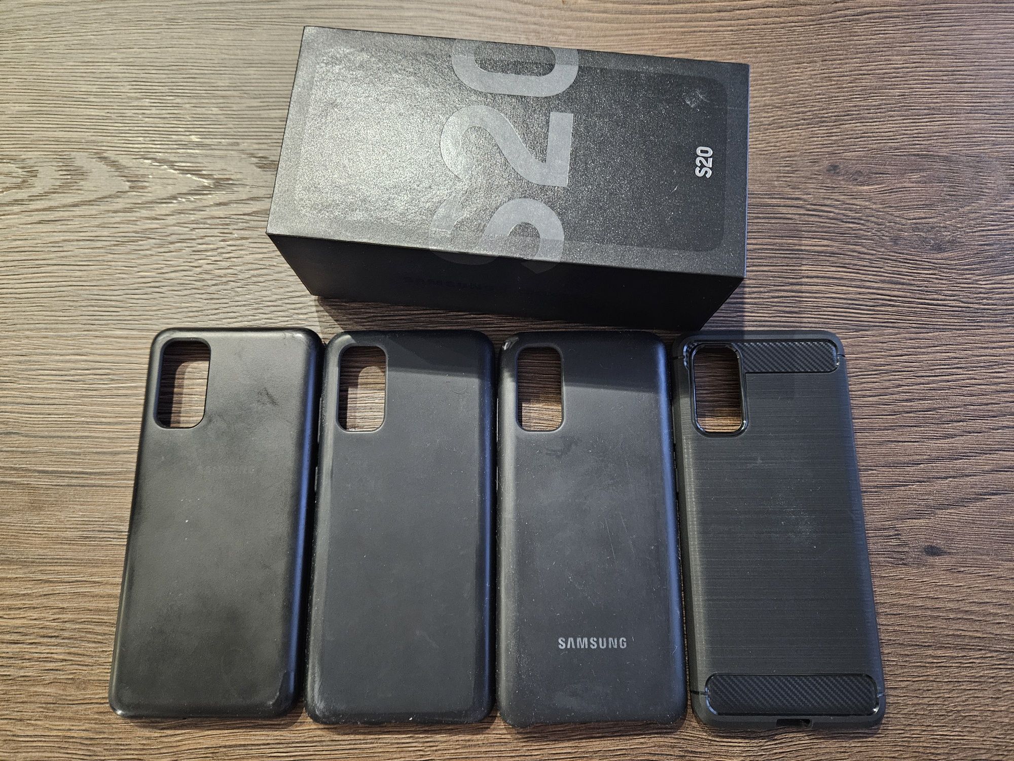 Продам Samsung S20