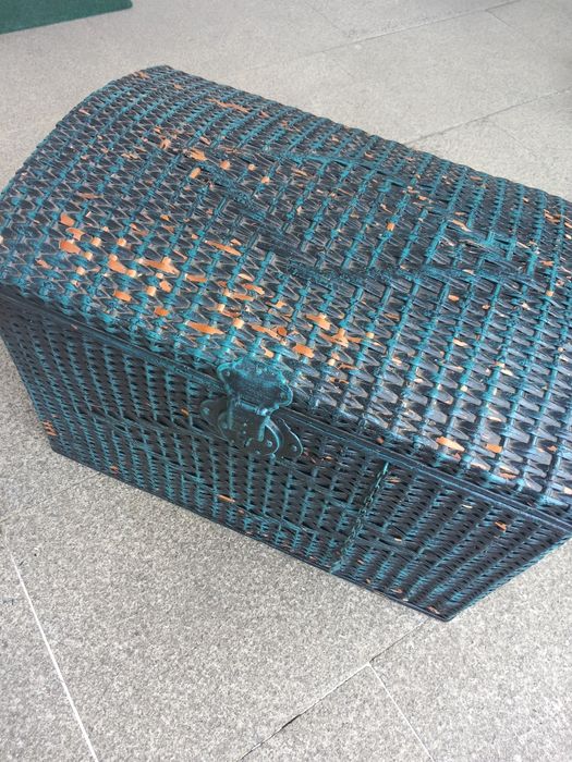 Baú Rústico Antigo / Arca