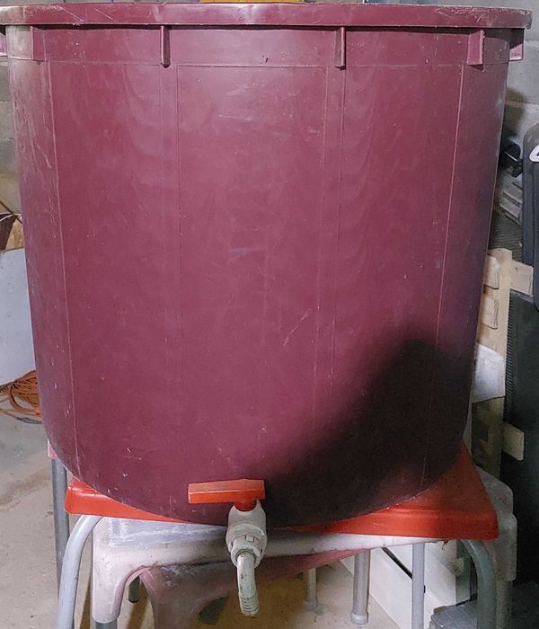 Dorna para vinho pouco uso