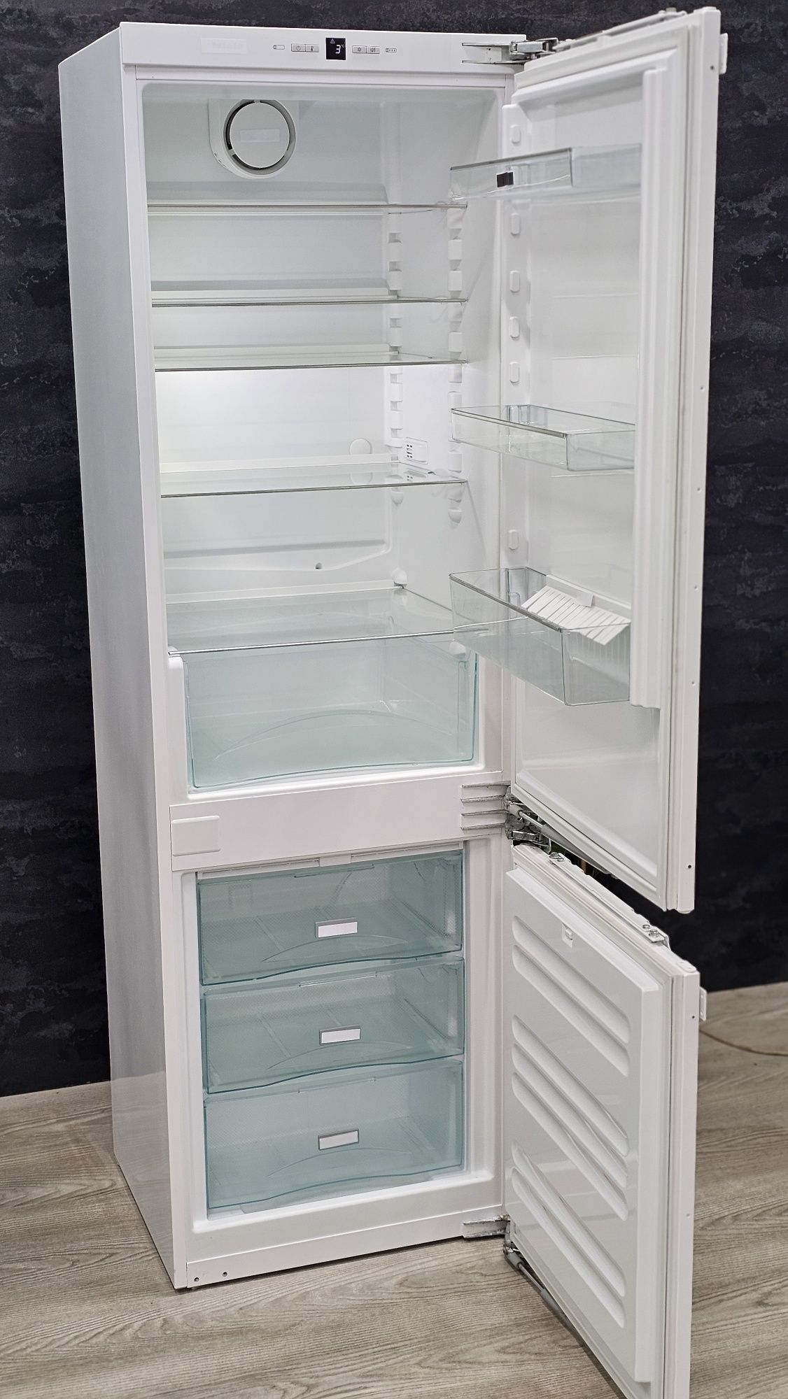 Холодильник KDN 37132 iD NO Frost Стан ТОП Гарантія!