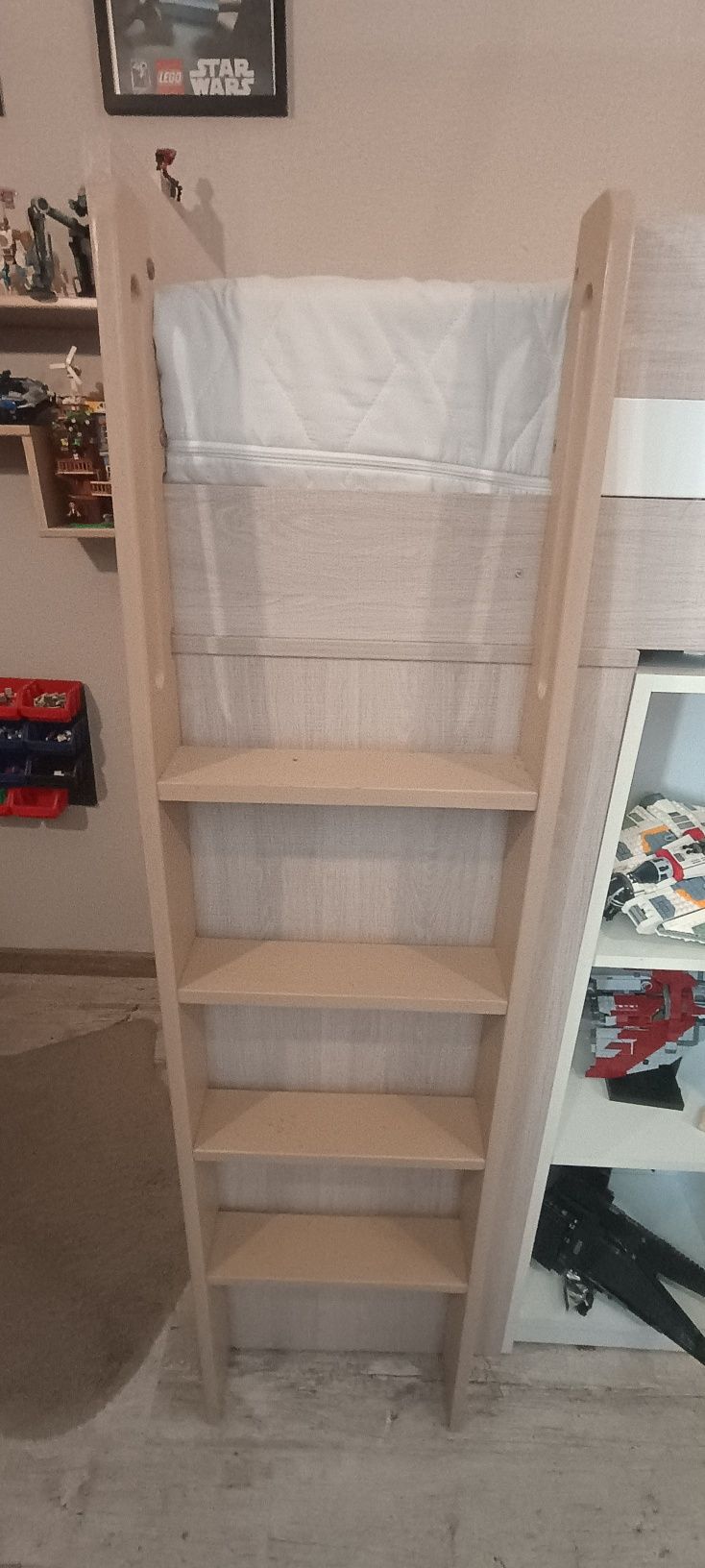Sprzedam łóżko piętrowe (antresolę)