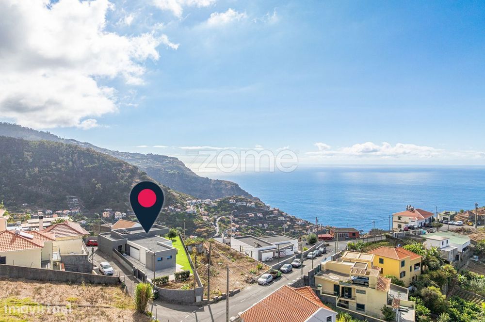 Moradia T3 Térrea com vista Mar- Ribeira Brava