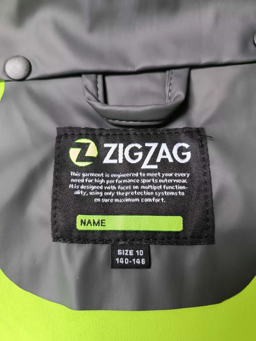 Kurtka deszcz wiatr szara czarna odblaski kaptur 'Zig Zag' 146