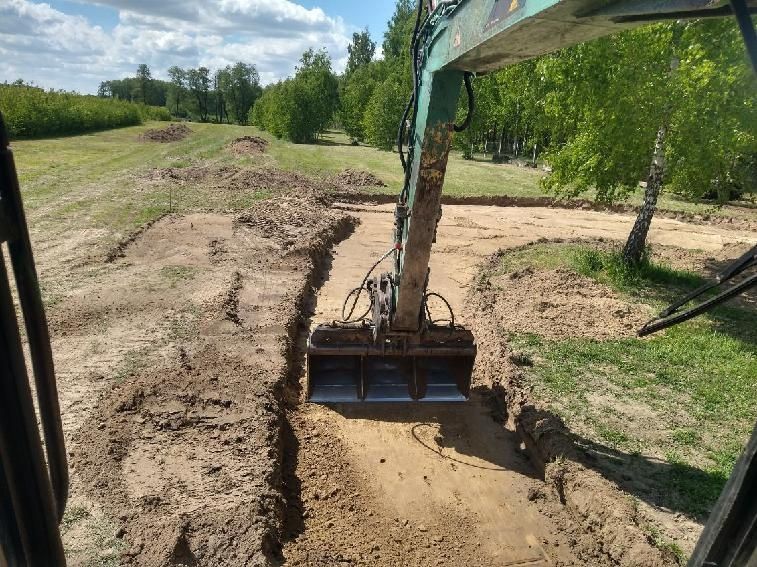 Roboty ziemne, wyburzenia, wykopy, koparka