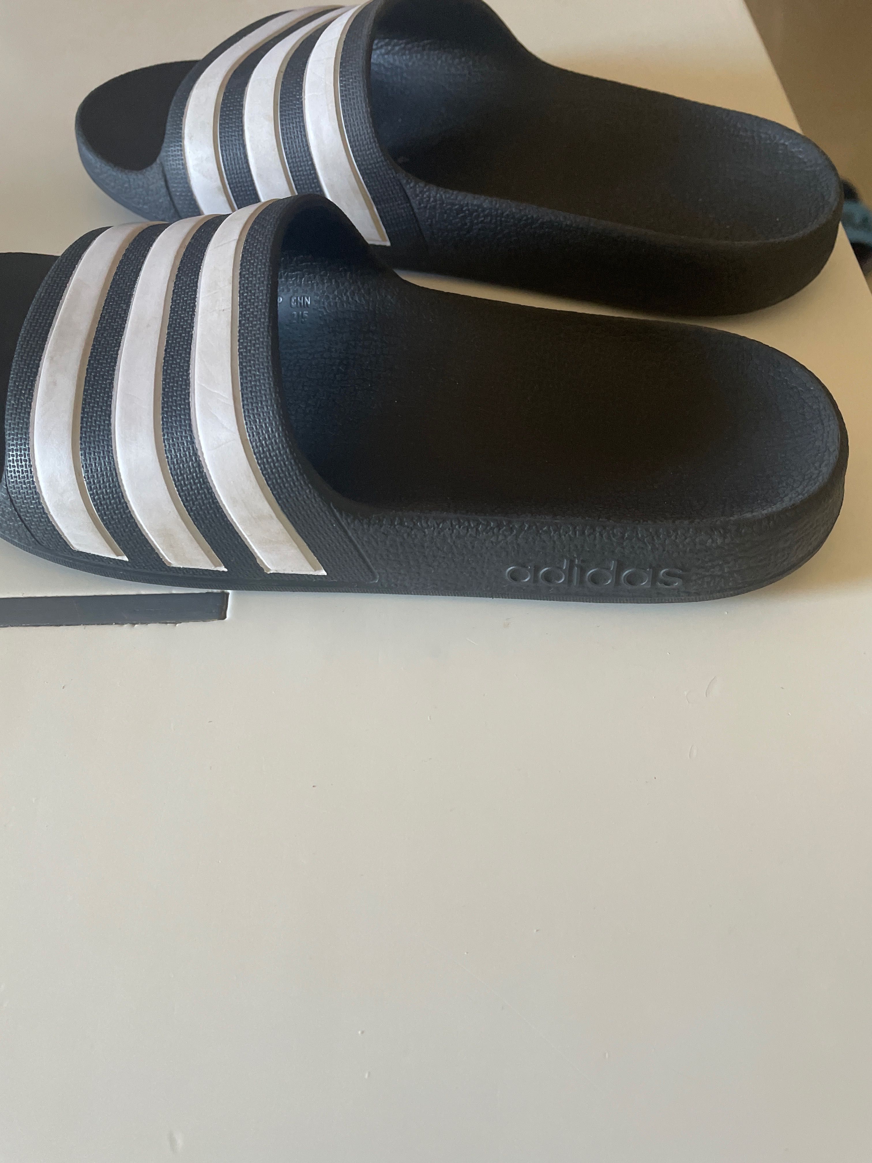 Chinelos Adidas criança