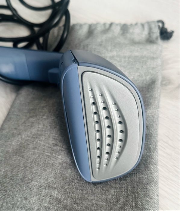 Parownica do ubrań Electrolux Refine 700