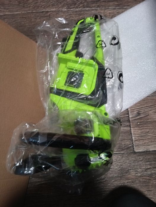 Продам акумуляторну пилу