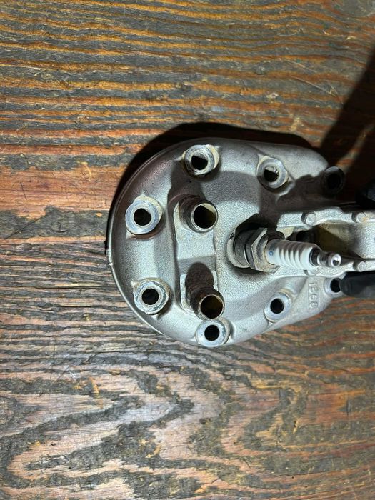 glowica pokrywa cylindra 2t silnika kawasaki kx 250 r 93