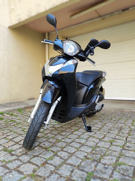 Honda SH125i 2014 – < 18.000 km – Impecável