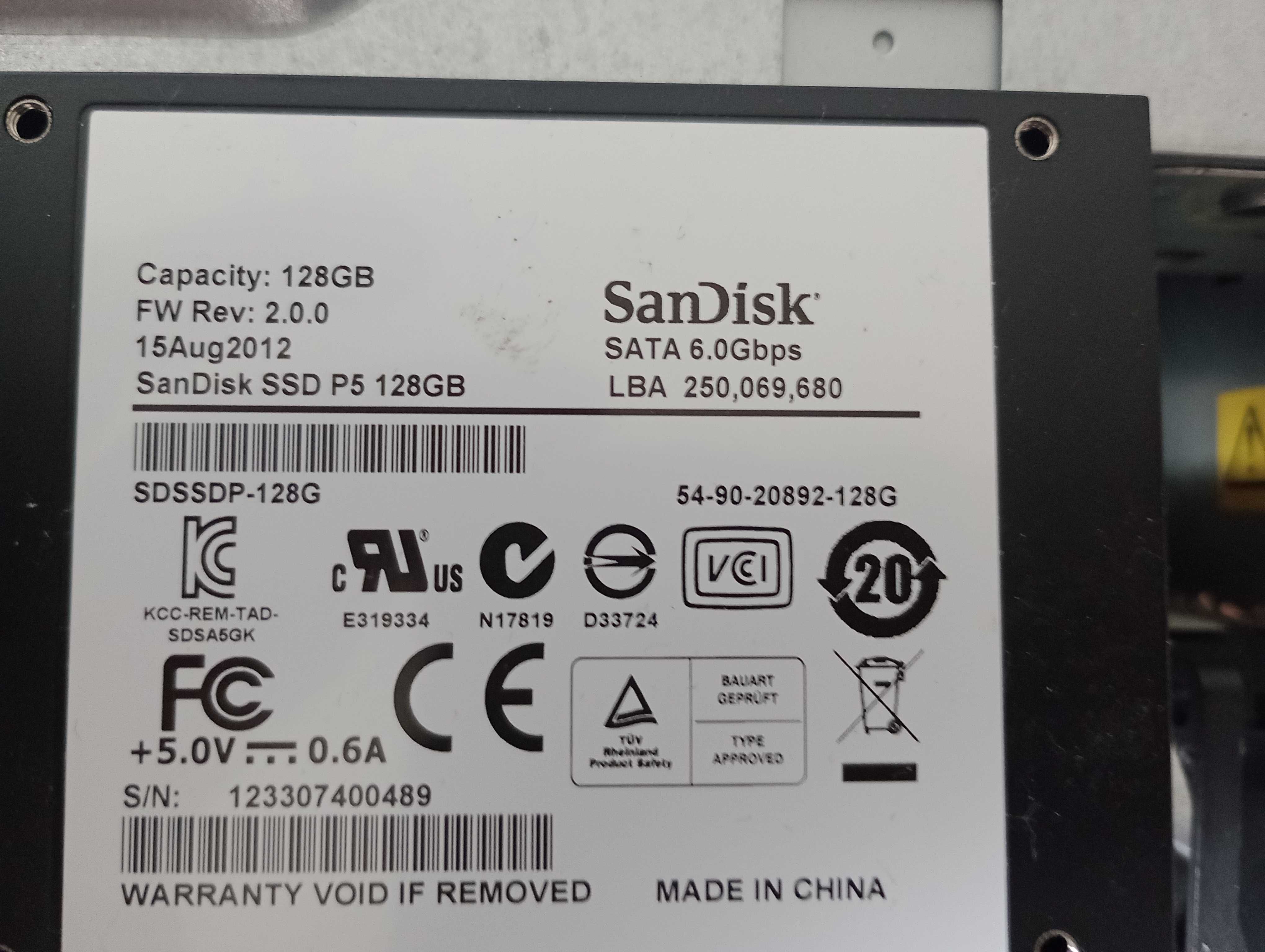 ПК Lenovo Thinkcentre M81 5049E5G. SanDisk SDD P5 128 GB,