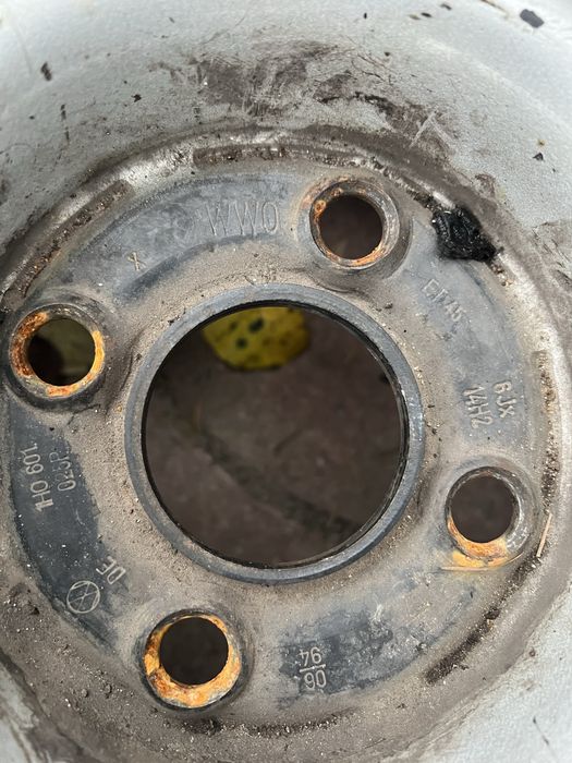 Диски металеві поштучно розпаровка R 14 розболтовка 4/100 Volkswagen