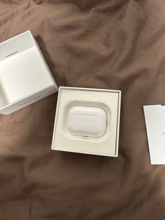 AirPods Pro 2 б/у в чудовому стані