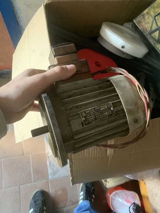Электро Двигатель 250w  Асинхронный