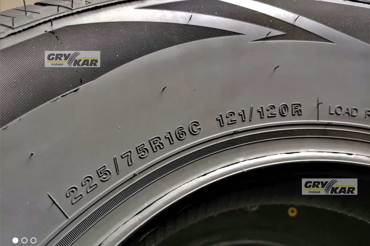 2x 225/75r16c Tracmax X-Privilo VanSaver 121/120r C/B/72dB