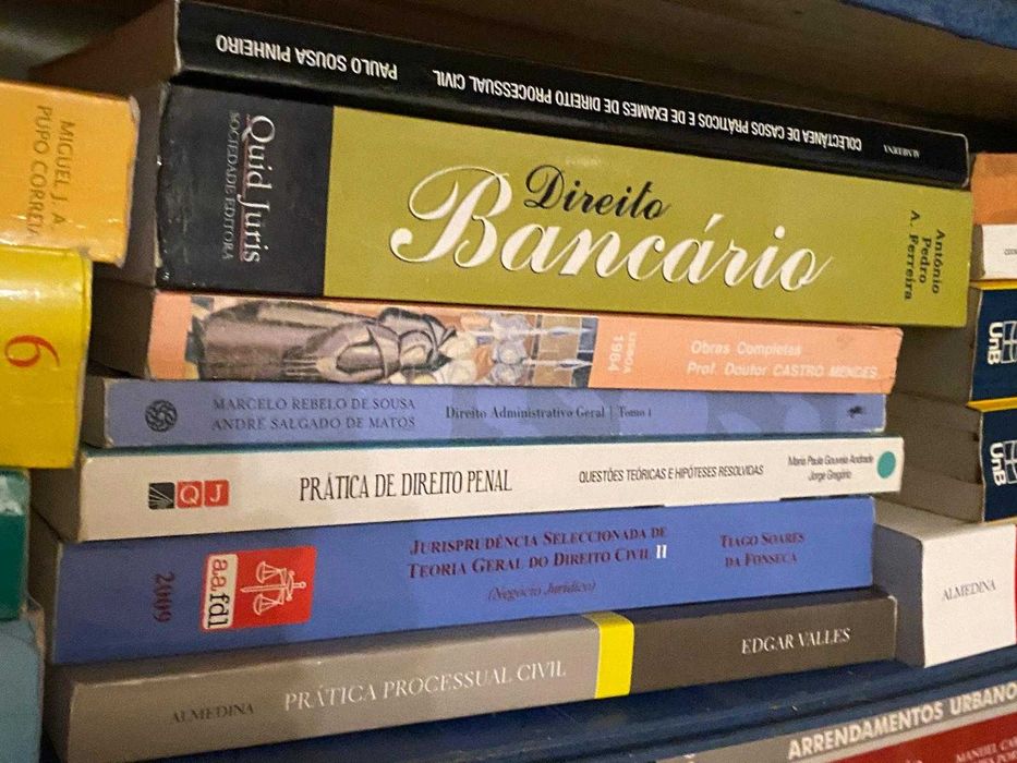 Livros de Direito, preço por livro 1 não e o preço