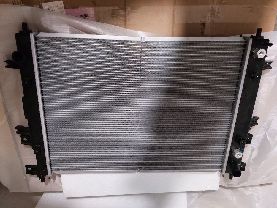Радіатор охолодження двигуна chery tiggo 4