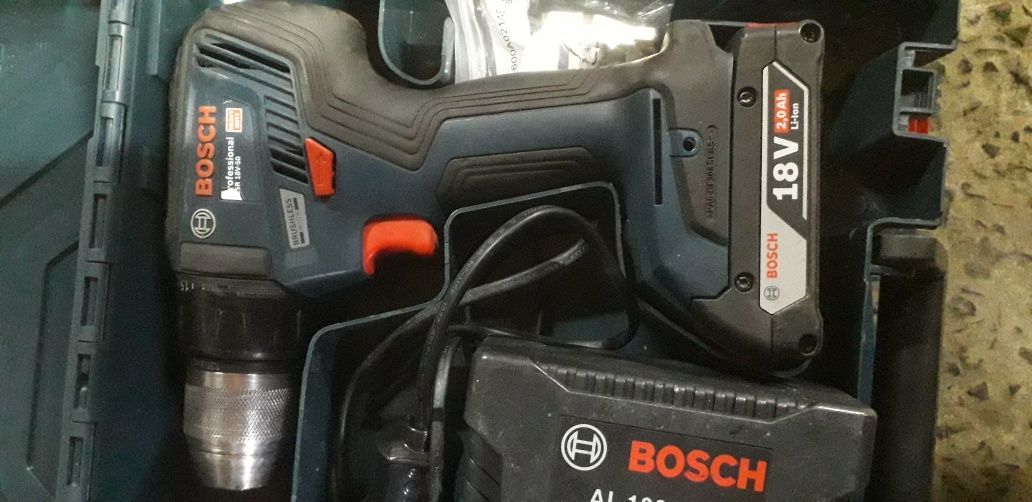 Шуруповерт бош 18v50