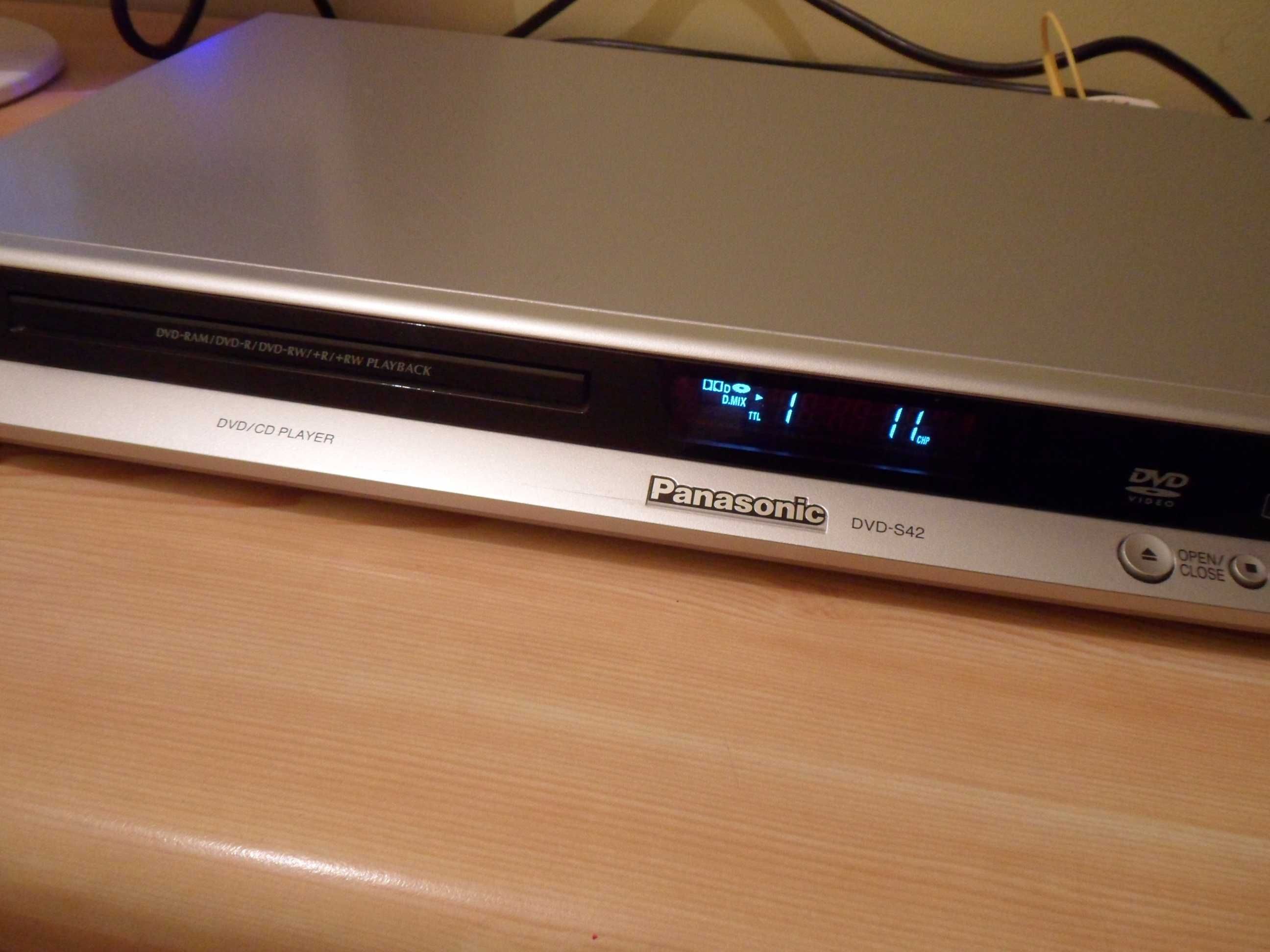 Dvd Panasonic DVD - S 42.