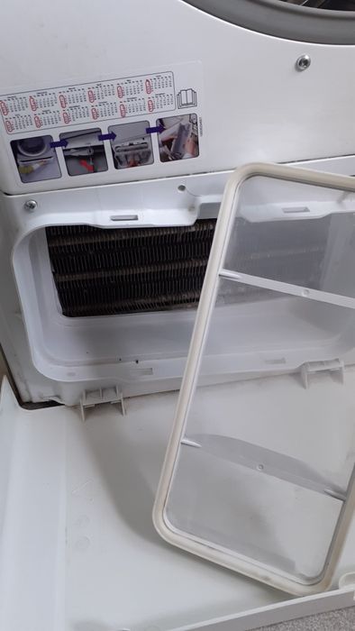 Máquina de secar roupa Indisit 8kg com manual instruções