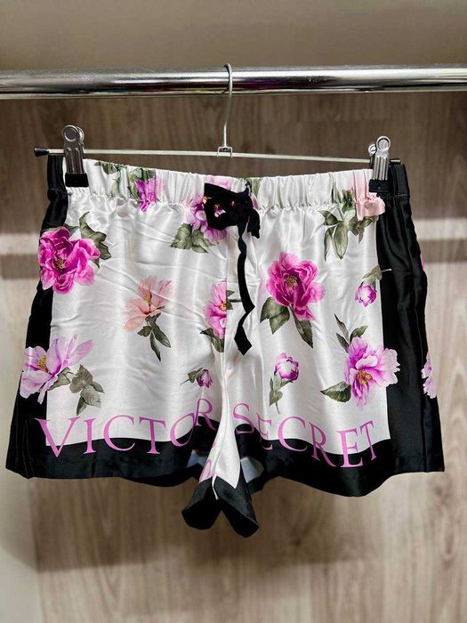Піжама  з шортами S  Victorias Secret Вікторія сікрет
