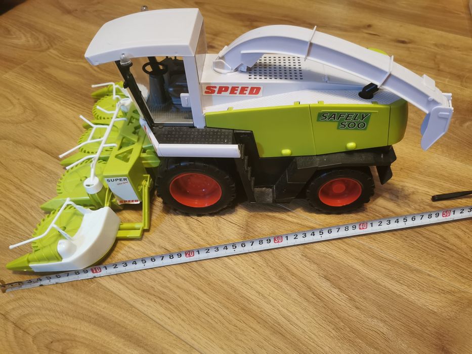 Duży kombajn zabawka