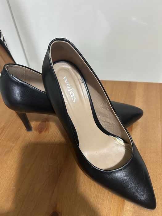 Buty czólenka 37 Wojas
