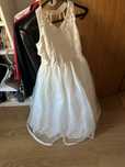 Vestido bege de cerimonia