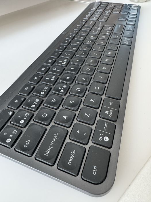 Teclado mx keys Logitech