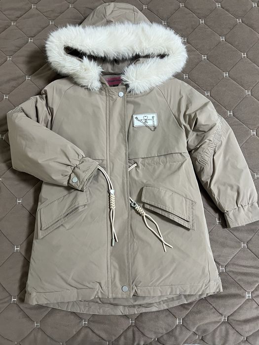 Ціну знижено Куртка-парка зимова для дівчинки(можна на худеньку)